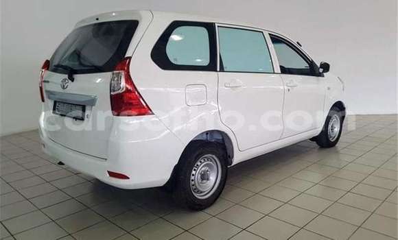 Sayi Na hannu Toyota Avanza White Mota in Maseru a Maseru Sayi Na hannu Toyota Avanza White Mota in Maseru a Maseru