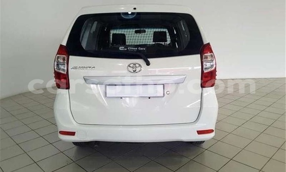 Sayi Na hannu Toyota Avanza White Mota in Maseru a Maseru Sayi Na hannu Toyota Avanza White Mota in Maseru a Maseru