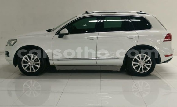 Sayi Na hannu Volkswagen Tiguan White Mota in Maseru a Maseru Sayi Na hannu Volkswagen Tiguan White Mota in Maseru a Maseru