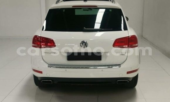 Sayi Na hannu Volkswagen Tiguan White Mota in Maseru a Maseru Sayi Na hannu Volkswagen Tiguan White Mota in Maseru a Maseru