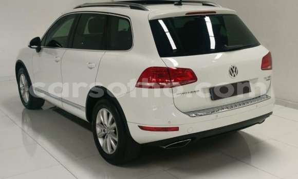 Sayi Na hannu Volkswagen Tiguan White Mota in Maseru a Maseru Sayi Na hannu Volkswagen Tiguan White Mota in Maseru a Maseru