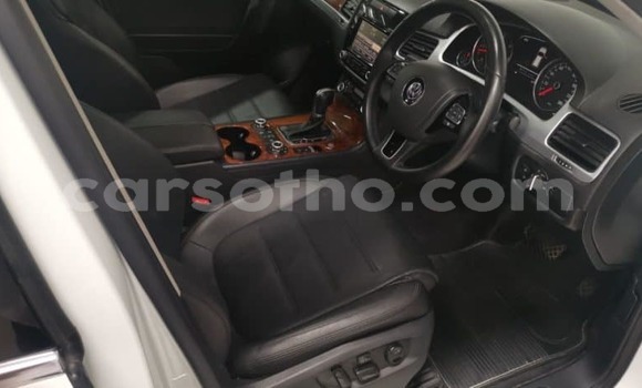 Sayi Na hannu Volkswagen Tiguan White Mota in Maseru a Maseru Sayi Na hannu Volkswagen Tiguan White Mota in Maseru a Maseru