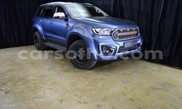 Sayi Na hannu Ford Everest Blue Mota in Butha Buthe a Butha-Buthe Sayi Na hannu Ford Everest Blue Mota in Butha Buthe a Butha-Buthe