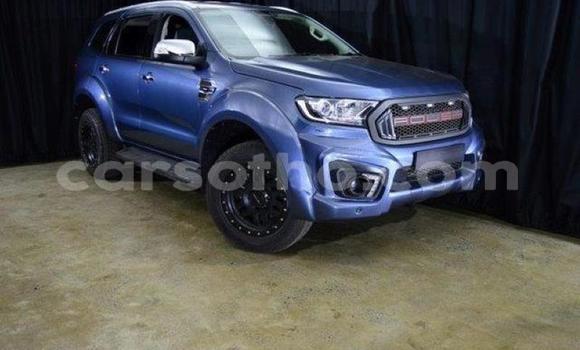 Sayi Na hannu Ford Everest Blue Mota in Butha Buthe a Butha-Buthe Sayi Na hannu Ford Everest Blue Mota in Butha Buthe a Butha-Buthe