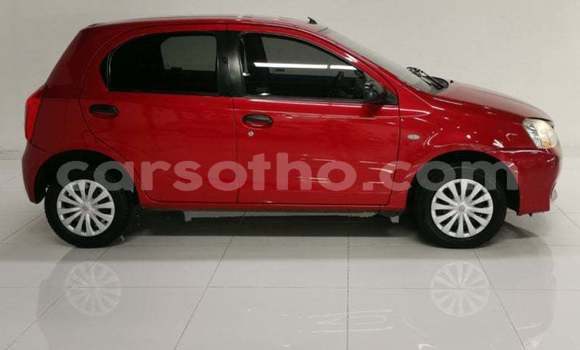 Sayi Na hannu Toyota Etios Red Mota in Maseru a Maseru Sayi Na hannu Toyota Etios Red Mota in Maseru a Maseru