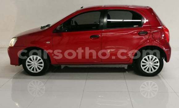 Sayi Na hannu Toyota Etios Red Mota in Maseru a Maseru Sayi Na hannu Toyota Etios Red Mota in Maseru a Maseru