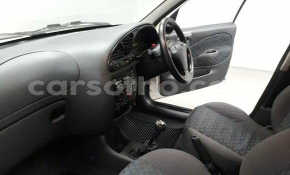 Sayi Na hannu Ford B-MAX White Mota in Maseru a Maseru Sayi Na hannu Ford B-MAX White Mota in Maseru a Maseru