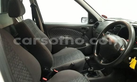 Sayi Na hannu Ford B-MAX White Mota in Maseru a Maseru Sayi Na hannu Ford B-MAX White Mota in Maseru a Maseru