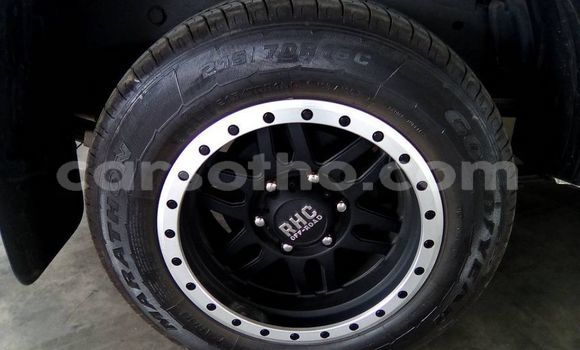 Buy Used Isuzu KB White Car in Hlotse in Leribe Buy Used Isuzu KB White Car in Hlotse in Leribe