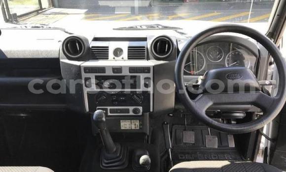 اشتري مستعمل Land Rover Defender White سيارة في Maseru في Maseru اشتري مستعمل Land Rover Defender White سيارة في Maseru في Maseru