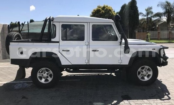 اشتري مستعمل Land Rover Defender White سيارة في Maseru في Maseru اشتري مستعمل Land Rover Defender White سيارة في Maseru في Maseru