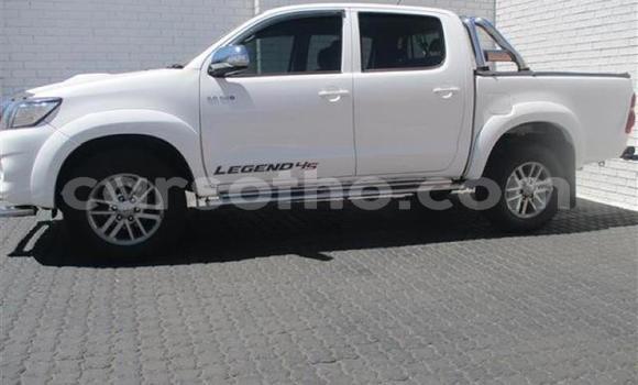 Acheter Occasion Voiture Toyota Hilux Blanc à Maseru, Maseru Acheter Occasion Voiture Toyota Hilux Blanc à Maseru, Maseru