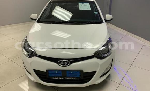 Sayi Na hannu Hyundai i20 White Mota in Maseru a Maseru Sayi Na hannu Hyundai i20 White Mota in Maseru a Maseru
