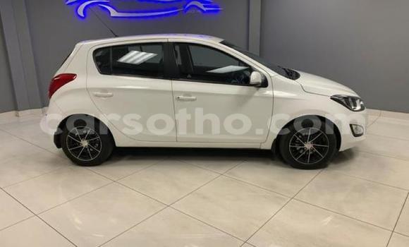 Sayi Na hannu Hyundai i20 White Mota in Maseru a Maseru Sayi Na hannu Hyundai i20 White Mota in Maseru a Maseru