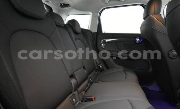 اشتري مستعمل Mini Cooper Blue سيارة في Roma في Maseru اشتري مستعمل Mini Cooper Blue سيارة في Roma في Maseru