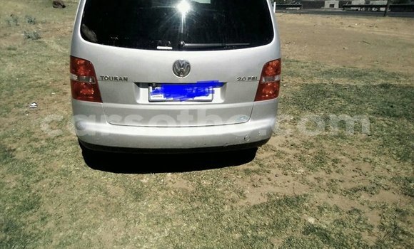 Acheter Occasion Voiture Volkswagen Touran Gris à Maseru, Maseru Acheter Occasion Voiture Volkswagen Touran Gris à Maseru, Maseru
