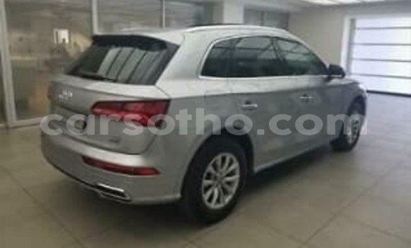 Sayi Na hannu Audi Q5 Silver Mota in Roma a Maseru Sayi Na hannu Audi Q5 Silver Mota in Roma a Maseru