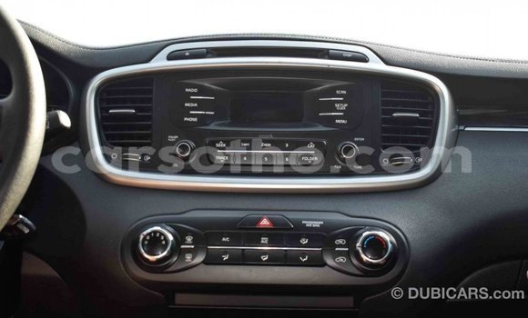 Sayi Imported Kia Sorento Black Mota in Import - Dubai a Maseru Sayi Imported Kia Sorento Black Mota in Import - Dubai a Maseru