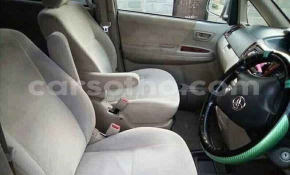 Acheter Occasion Voiture Toyota Noah Gris à Maseru, Maseru Acheter Occasion Voiture Toyota Noah Gris à Maseru, Maseru