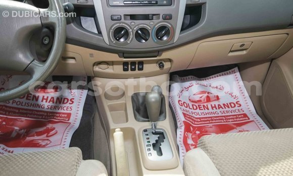 Acheter Import Voiture Toyota Fortuner Noir à Import - Dubai, Maseru Acheter Import Voiture Toyota Fortuner Noir à Import - Dubai, Maseru