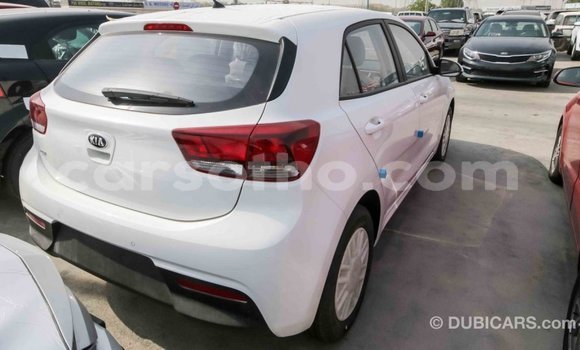 اشتري Imported Kia Rio White سيارة في Import - Dubai في Maseru اشتري Imported Kia Rio White سيارة في Import - Dubai في Maseru