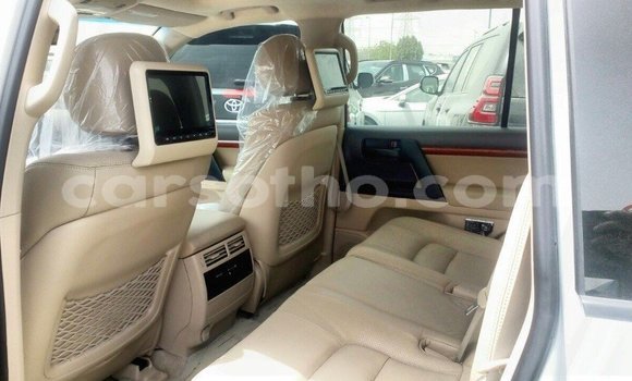 Sayi Imported Toyota Land Cruiser Other Mota in Import - Dubai a Maseru Sayi Imported Toyota Land Cruiser Other Mota in Import - Dubai a Maseru