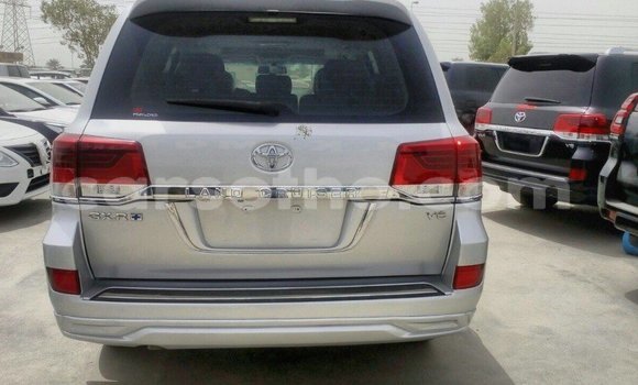 Sayi Imported Toyota Land Cruiser Other Mota in Import - Dubai a Maseru Sayi Imported Toyota Land Cruiser Other Mota in Import - Dubai a Maseru