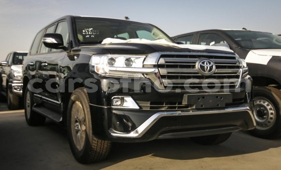 Acheter Import Voiture Toyota Land Cruiser Noir à Import - Dubai, Maseru Acheter Import Voiture Toyota Land Cruiser Noir à Import - Dubai, Maseru
