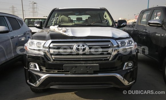 Acheter Import Voiture Toyota Land Cruiser Noir à Import - Dubai, Maseru Acheter Import Voiture Toyota Land Cruiser Noir à Import - Dubai, Maseru