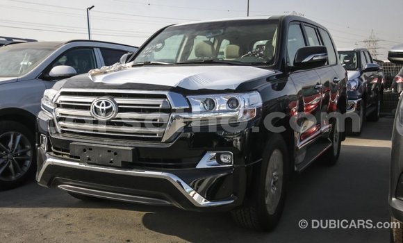 Acheter Import Voiture Toyota Land Cruiser Noir à Import - Dubai, Maseru Acheter Import Voiture Toyota Land Cruiser Noir à Import - Dubai, Maseru