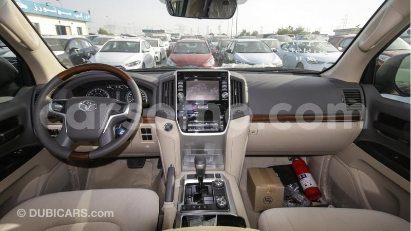 Big with watermark toyota land cruiser maseru import dubai 12305