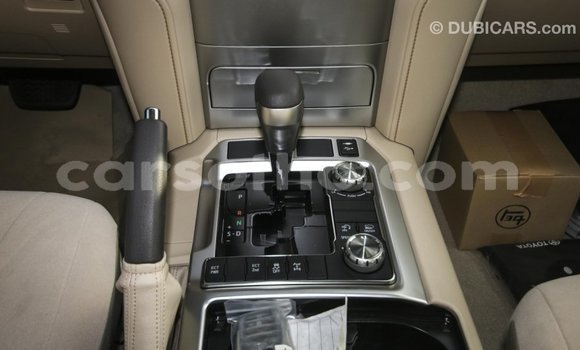 Acheter Import Voiture Toyota Land Cruiser Noir à Import - Dubai, Maseru Acheter Import Voiture Toyota Land Cruiser Noir à Import - Dubai, Maseru