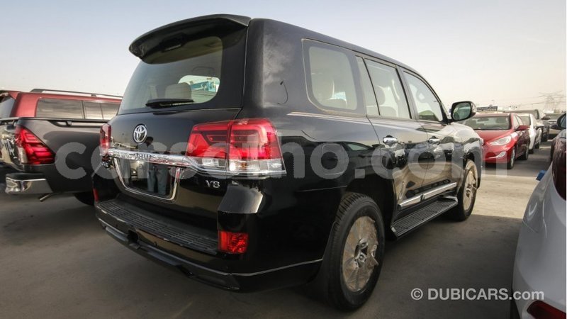 Big with watermark toyota land cruiser maseru import dubai 12305