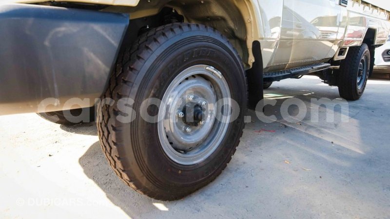 Big with watermark toyota land cruiser maseru import dubai 12308