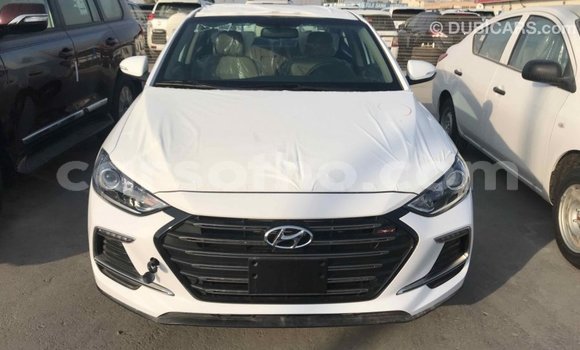 Sayi Imported Hyundai Elantra White Mota in Import - Dubai a Maseru Sayi Imported Hyundai Elantra White Mota in Import - Dubai a Maseru