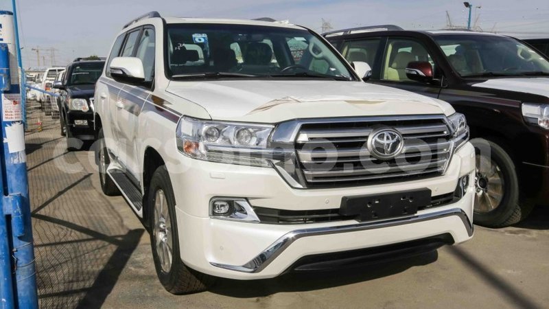 Big with watermark toyota land cruiser maseru import dubai 12312