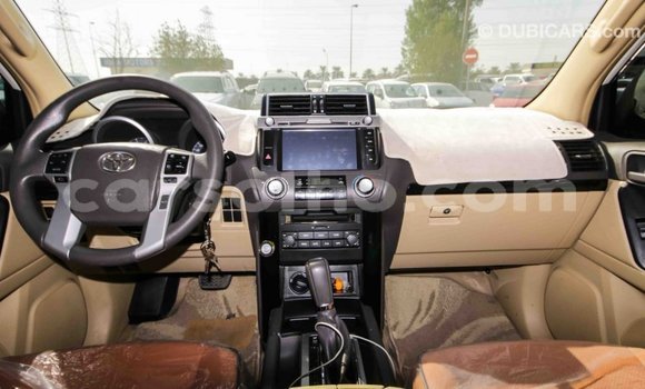 Sayi Imported Toyota Prado White Mota in Import - Dubai a Maseru Sayi Imported Toyota Prado White Mota in Import - Dubai a Maseru
