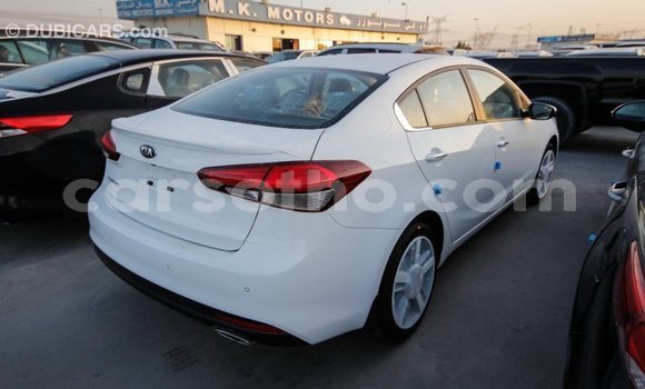 Sayi Imported Kia Cerato White Mota in Import - Dubai a Maseru Sayi Imported Kia Cerato White Mota in Import - Dubai a Maseru