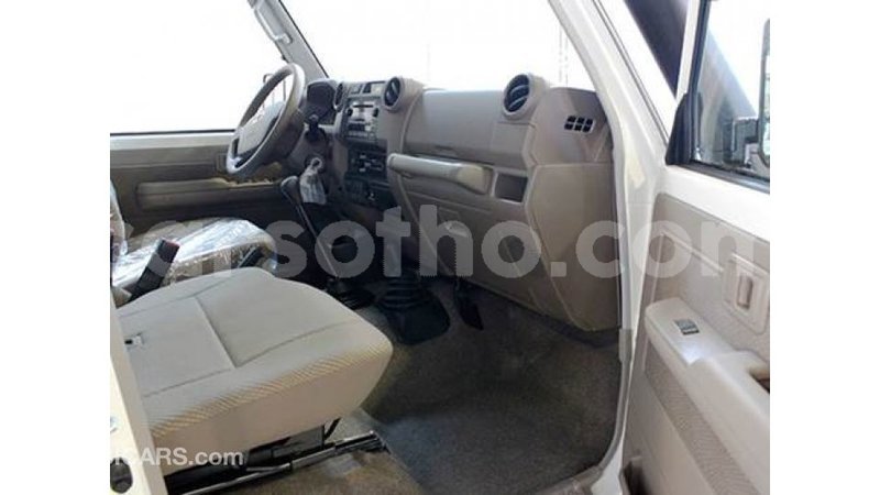 Big with watermark toyota land cruiser maseru import dubai 12318