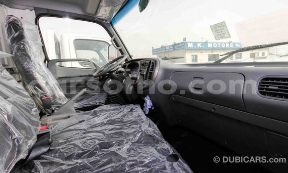 Sayi Imported Hyundai Accent White Mota in Import - Dubai a Maseru Sayi Imported Hyundai Accent White Mota in Import - Dubai a Maseru