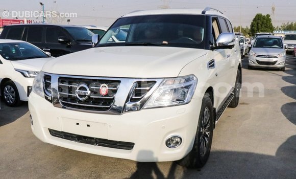 Sayi Imported Nissan Patrol White Mota in Import - Dubai a Maseru Sayi Imported Nissan Patrol White Mota in Import - Dubai a Maseru