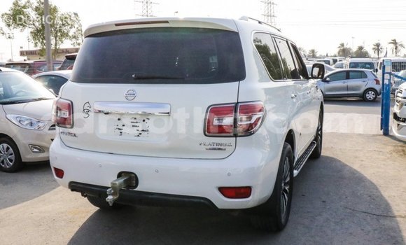 Sayi Imported Nissan Patrol White Mota in Import - Dubai a Maseru Sayi Imported Nissan Patrol White Mota in Import - Dubai a Maseru