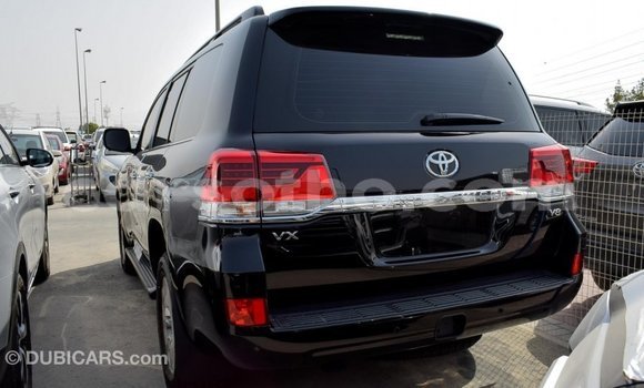 اشتري Imported Toyota Land Cruiser Black سيارة في Import - Dubai في Maseru اشتري Imported Toyota Land Cruiser Black سيارة في Import - Dubai في Maseru