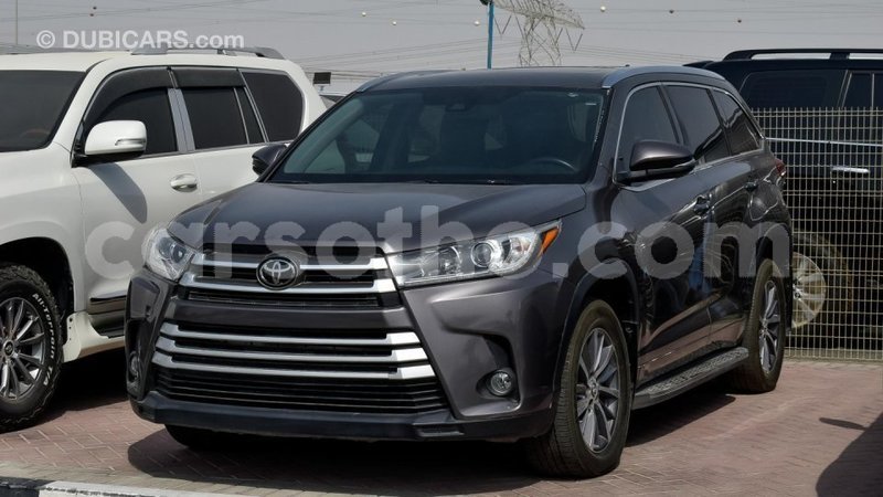 Big with watermark toyota highlander maseru import dubai 12334