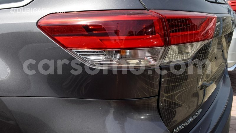 Big with watermark toyota highlander maseru import dubai 12334