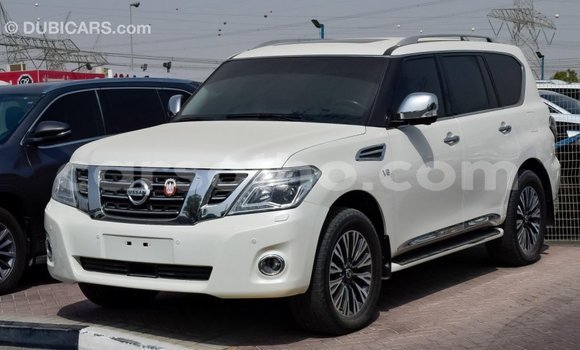 Sayi Imported Nissan Patrol White Mota in Import - Dubai a Maseru Sayi Imported Nissan Patrol White Mota in Import - Dubai a Maseru
