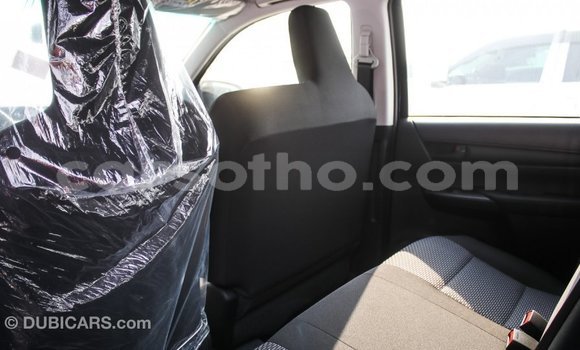 اشتري Imported Toyota Hilux Black سيارة في Import - Dubai في Maseru اشتري Imported Toyota Hilux Black سيارة في Import - Dubai في Maseru