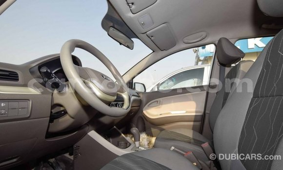 Acheter Import Voiture Kia Picanto Blanc à Import - Dubai, Maseru Acheter Import Voiture Kia Picanto Blanc à Import - Dubai, Maseru