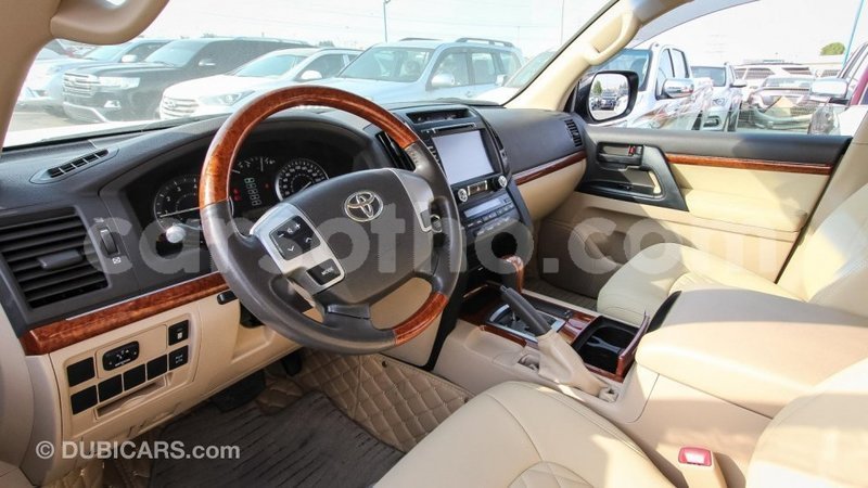 Big with watermark toyota land cruiser maseru import dubai 12350