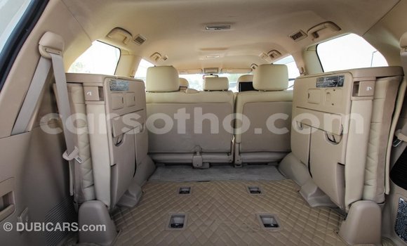 Acheter Import Voiture Toyota Land Cruiser Blanc à Import - Dubai, Maseru Acheter Import Voiture Toyota Land Cruiser Blanc à Import - Dubai, Maseru